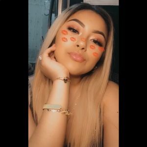 Meet your Posher, Wendy